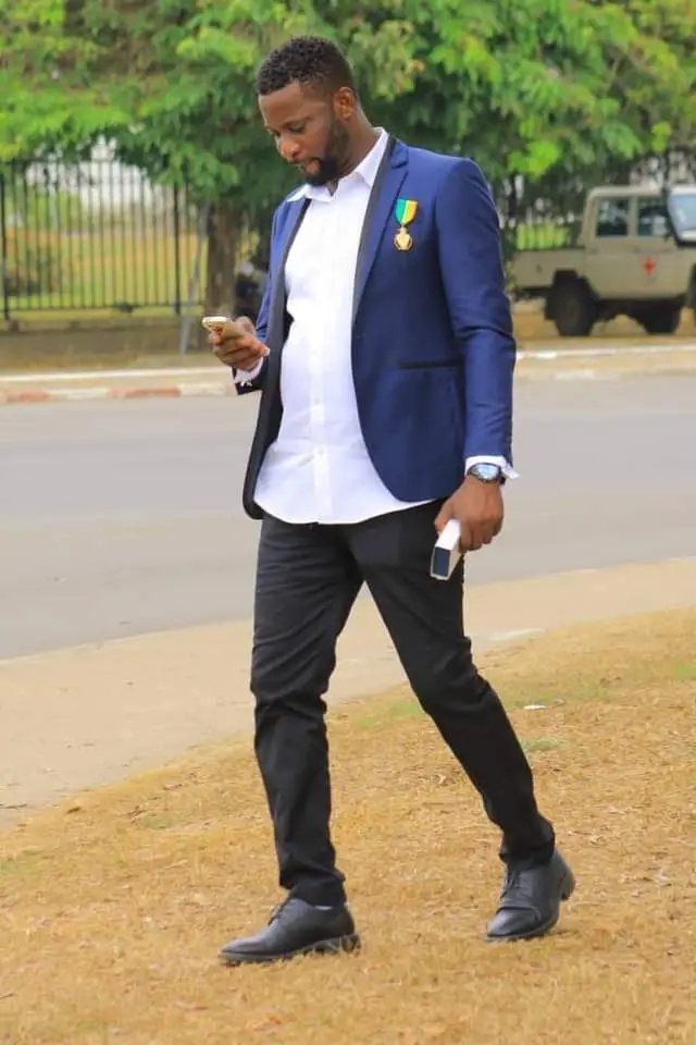Junior Moundounga