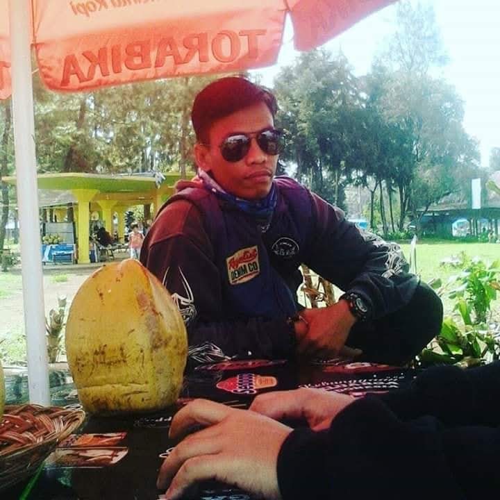 Denny Oktripian photo