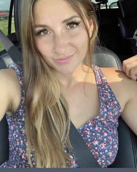 Katie Bankss photo